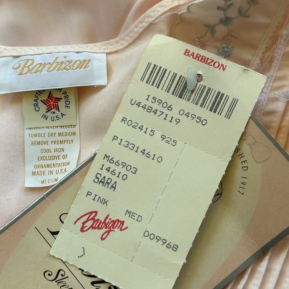 Barbizon VTG Satin Baby Pink Nightgown  Floral Embroidery MED NWT - Picture 6 of 10